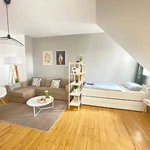 65qm - - Popular Street - Limmerstrasse - Mallibase Hannover
